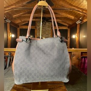 Gucci canvas monogram and leather shoulder bag